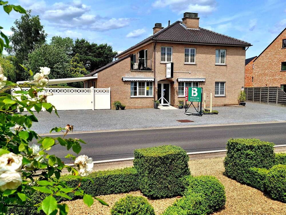 Huis te koop in Balen 2490 499000.00€ 3 slaapkamers 500.00m² - Zoekertje 490748