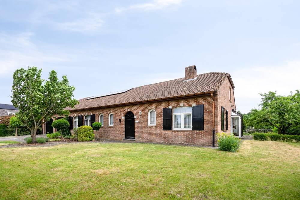 Huis te koop in Noorderwijk 2200 658000.00€ 3 slaapkamers 250.00m² - Zoekertje 490347