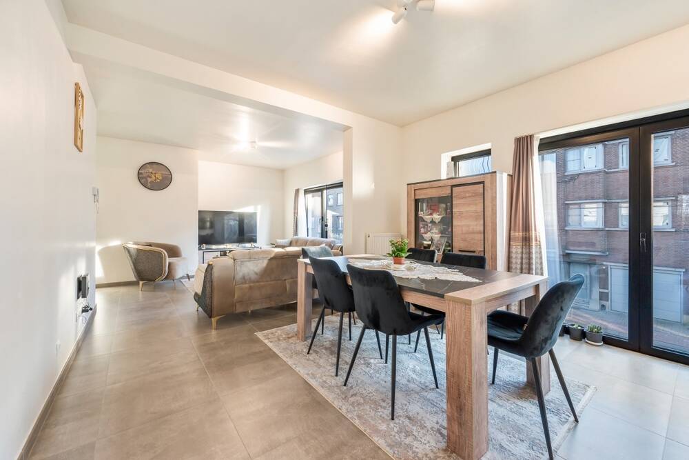 Appartement te koop in Zwijndrecht 2070 275000.00€ 2 slaapkamers 86.00m² - Zoekertje 490049