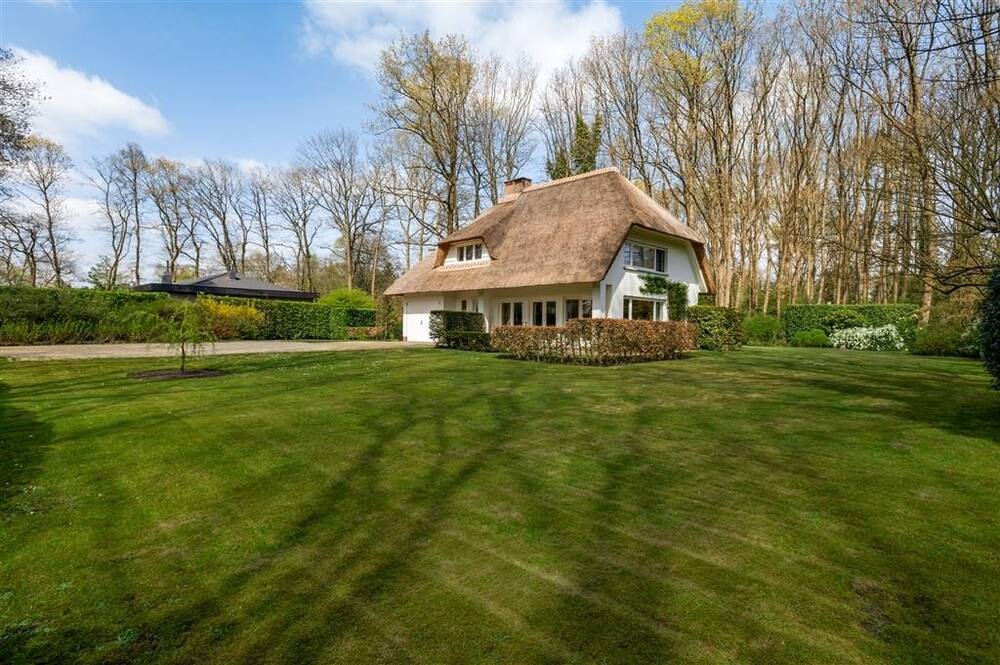 Huis te koop in Brasschaat 2930 775000.00€ 3 slaapkamers 190.00m² - Zoekertje 491088