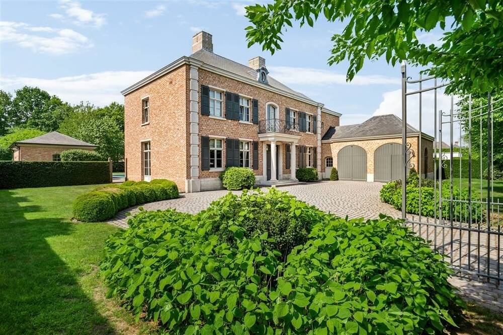 Huis te koop in Brecht 2960 1395000.00€ 3 slaapkamers 474.00m² - Zoekertje 491806