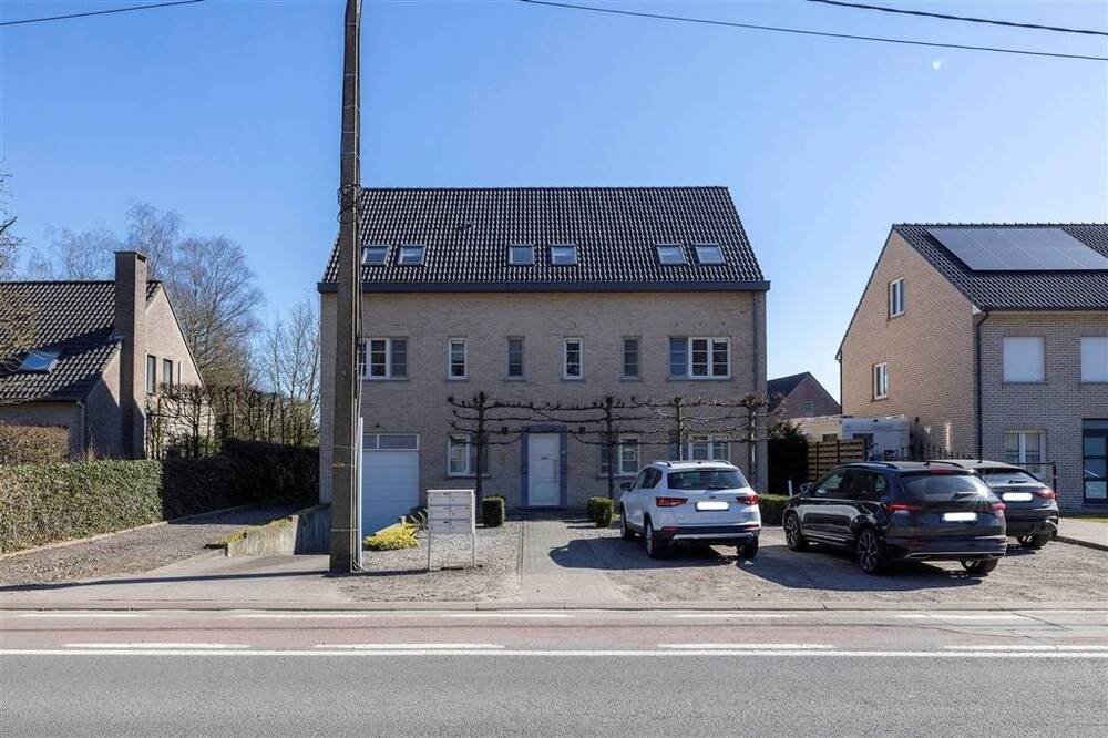Appartement te  koop in Malle 2390 298900.00€ 2 slaapkamers 85.00m² - Zoekertje 491564