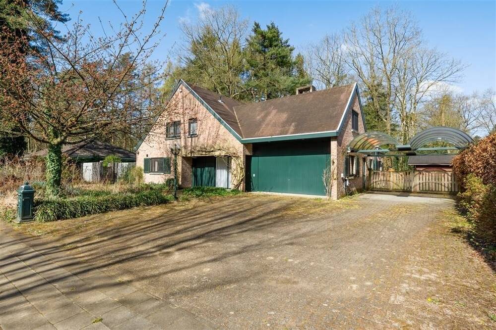 Villa te  koop in Brasschaat 2930 949000.00€ 3 slaapkamers 452.00m² - Zoekertje 491300