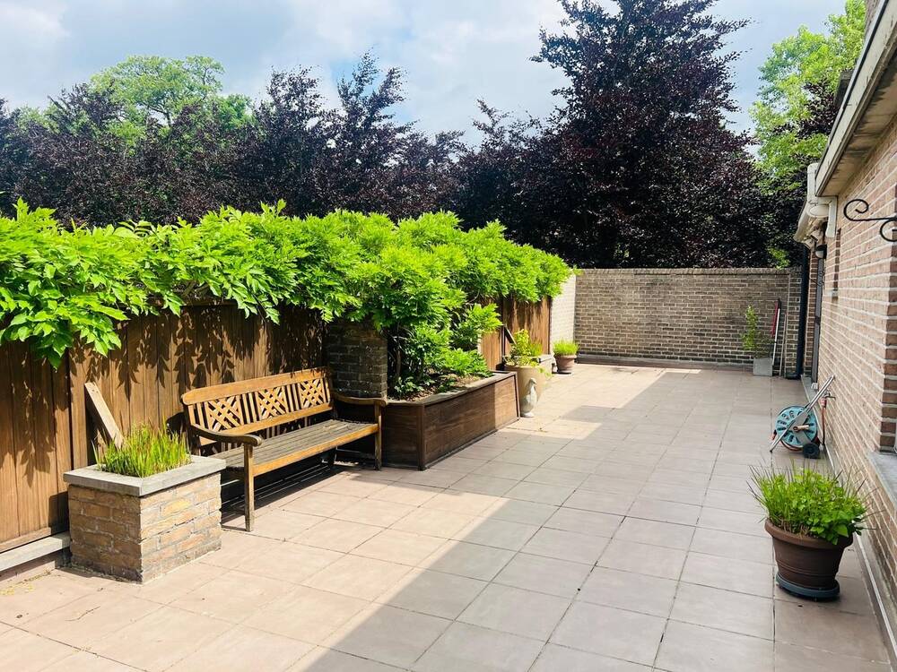 Appartement te  koop in Brasschaat 2930 365000.00€ 3 slaapkamers 105.00m² - Zoekertje 592122