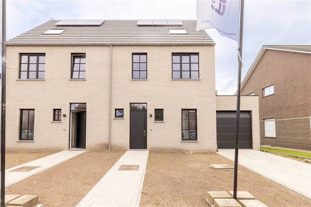 Huis te koop in Oud-Turnhout 2360 499000.00€ 5 slaapkamers 202.65m² - Zoekertje 493018