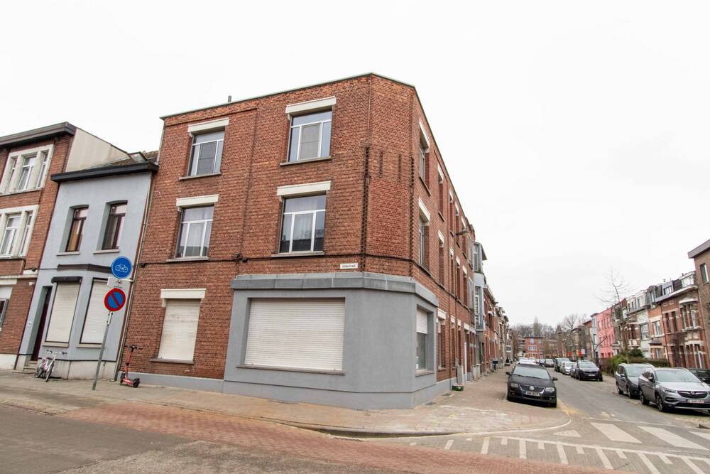 Huis te koop in Merksem 2170 715000.00€ 5 slaapkamers 356.00m² - Zoekertje 504982