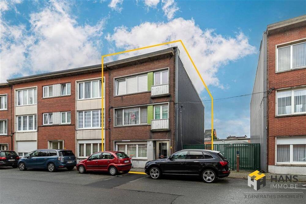 Huis te koop in Deurne 2100 575000.00€ 6 slaapkamers 256.00m² - Zoekertje 504563