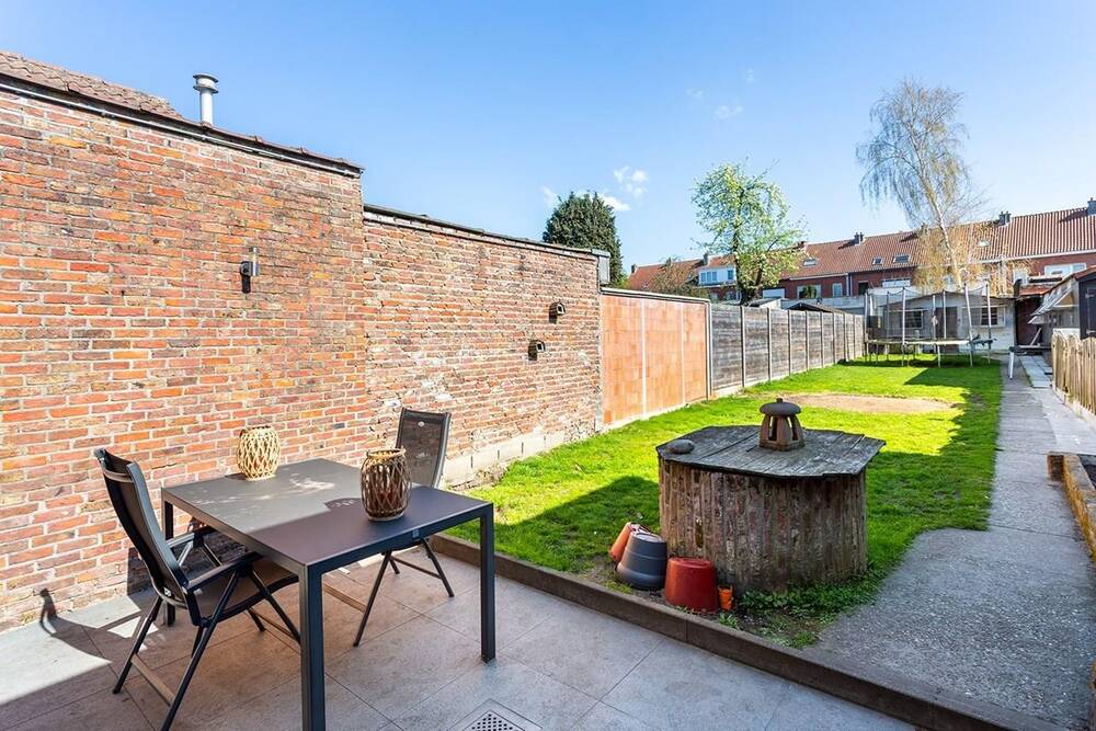 Huis te koop in Hoboken 2660 380000.00€ 3 slaapkamers 165.00m² - Zoekertje 504582