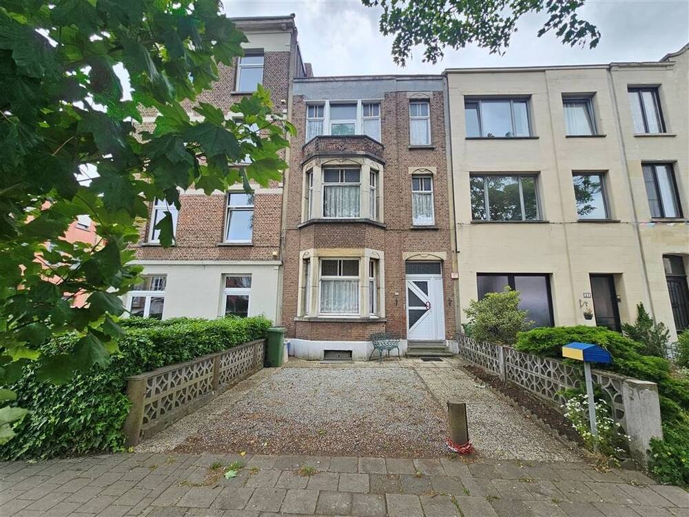 Huis te koop in Deurne 2100 275000.00€ 3 slaapkamers 142.00m² - Zoekertje 528348