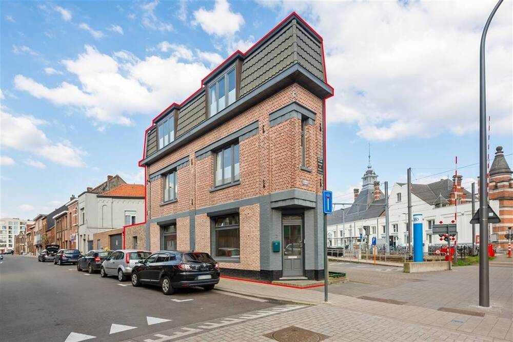 Handelszaak te koop in Turnhout 2300 230000.00€ 2 slaapkamers 250.00m² - Zoekertje 504623