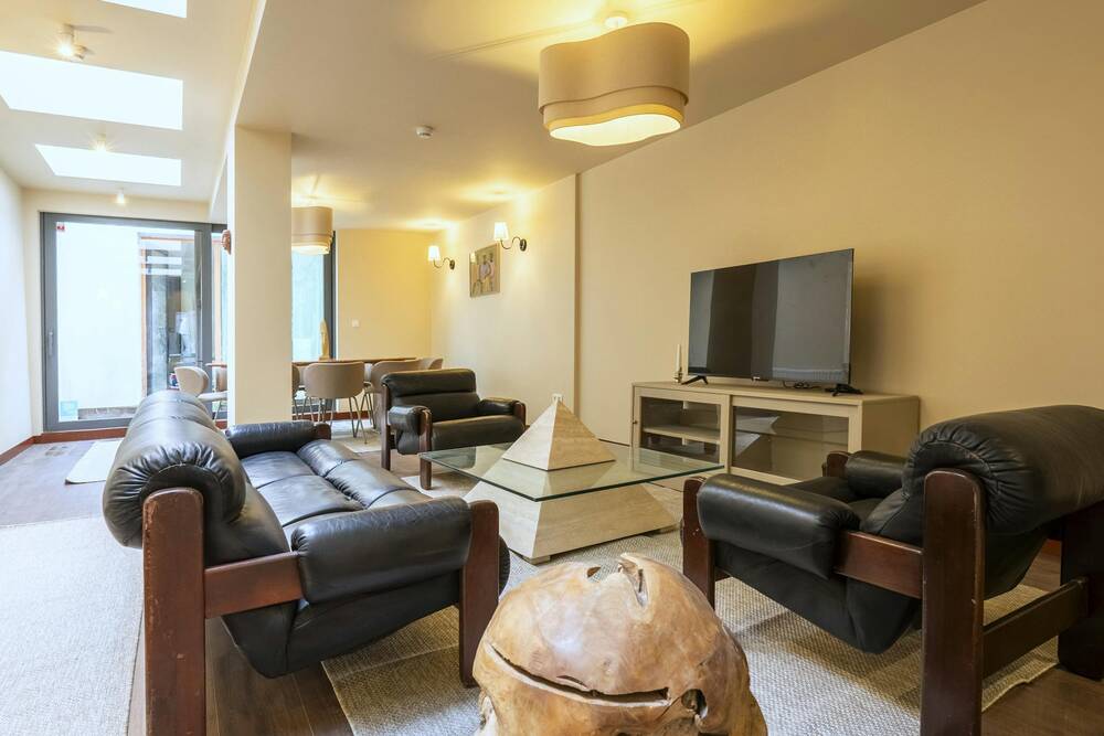 Appartement te  huur in Antwerpen 2060 745.00€ 1 slaapkamers 350.00m² - Zoekertje 493663