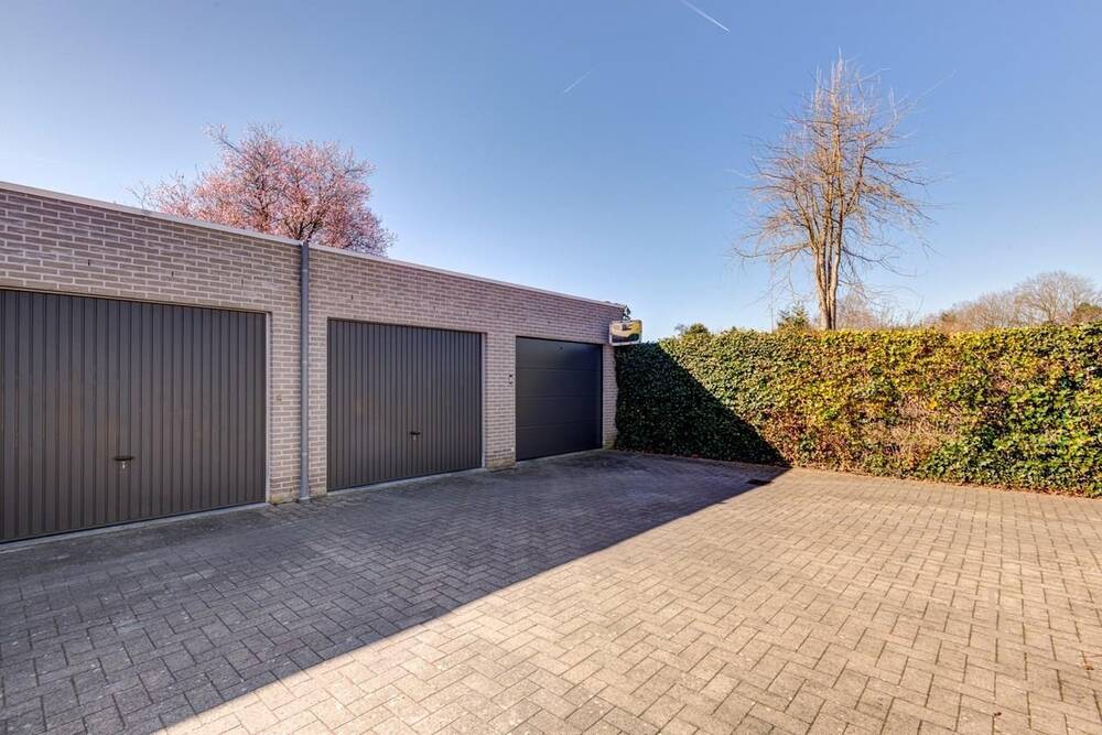Parking & garage te  koop in Wommelgem 2160 30000.00€  slaapkamers m² - Zoekertje 504731