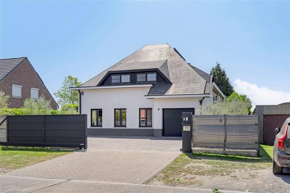 Huis te koop in Puurs 2870 649000.00€ 5 slaapkamers 233.00m² - Zoekertje 503504