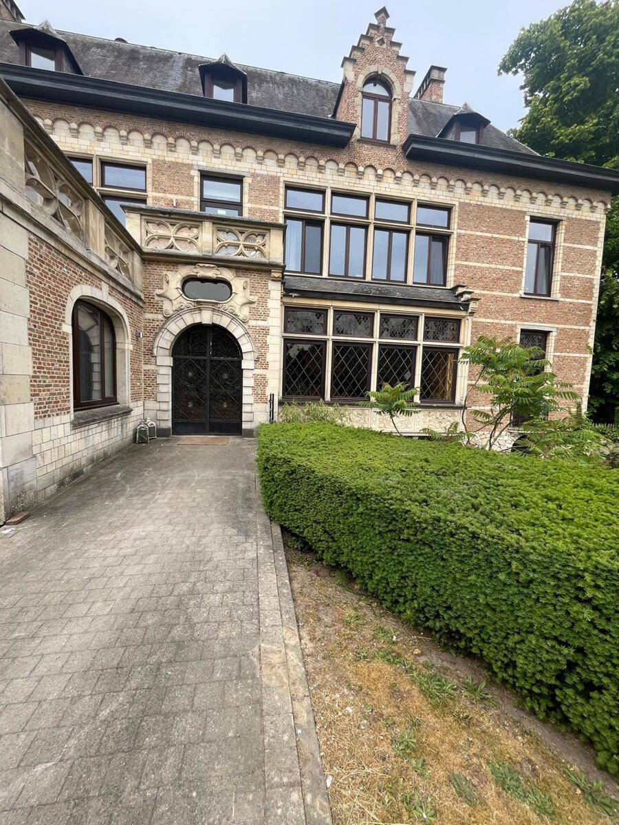 Appartement te huur in Mortsel 2640 1650.00€ 1 slaapkamers m² - Zoekertje 504030