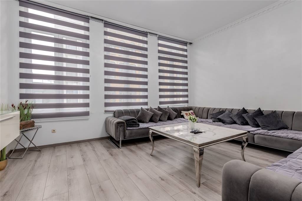 Huis te koop in Antwerpen 2060 495000.00€ 4 slaapkamers 333.00m² - Zoekertje 502159