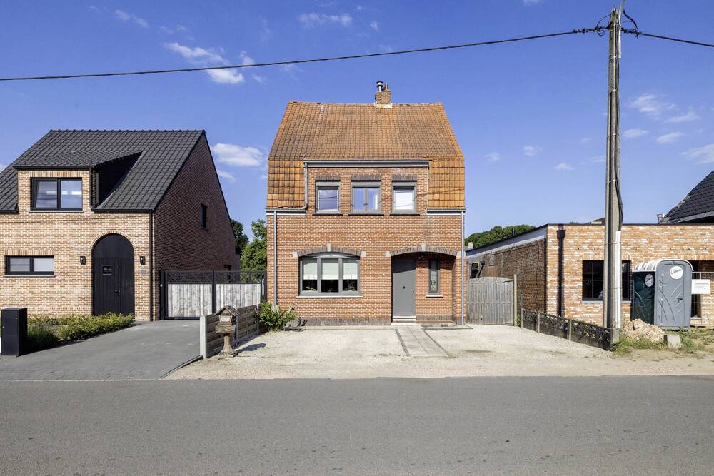 Huis te koop in Nijlen 2560 325000.00€ 2 slaapkamers 218.00m² - Zoekertje 502865