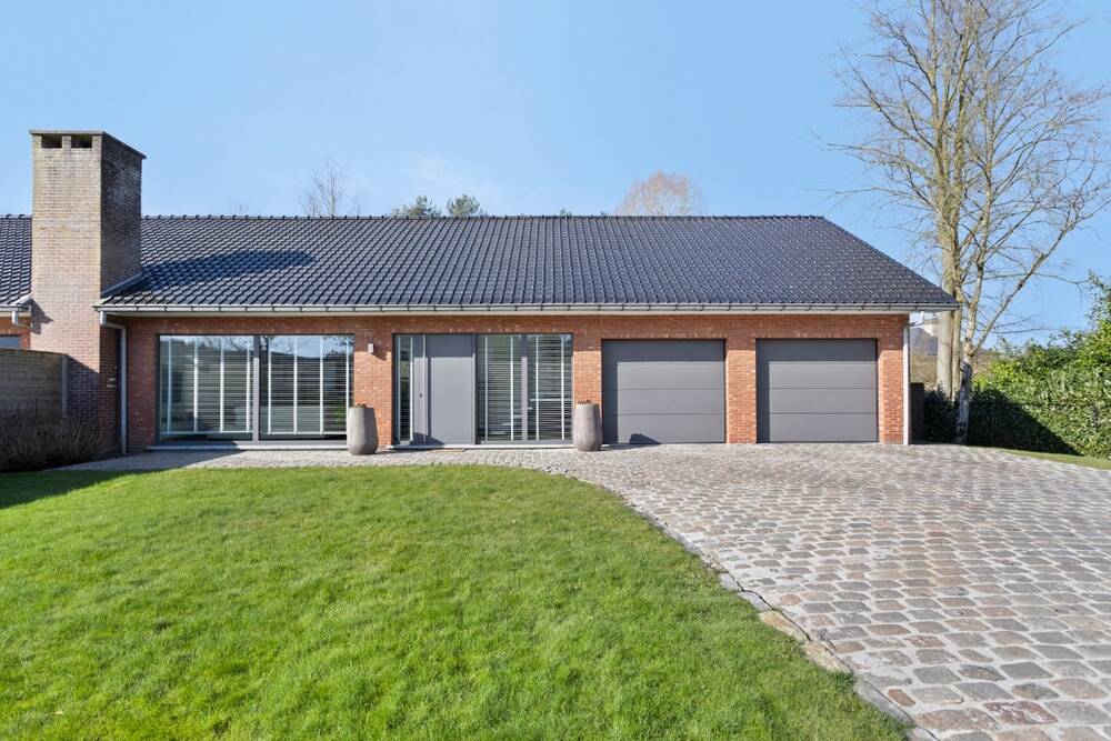 Huis te koop in Lichtaart 2460 590000.00€ 3 slaapkamers 259.00m² - Zoekertje 501732
