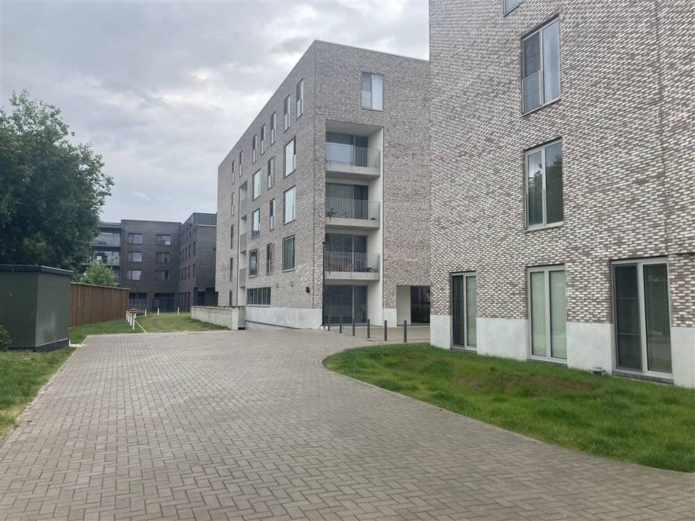 Parking & garage te huur in Lier 2500 65.00€ slaapkamers m² - Zoekertje 500977