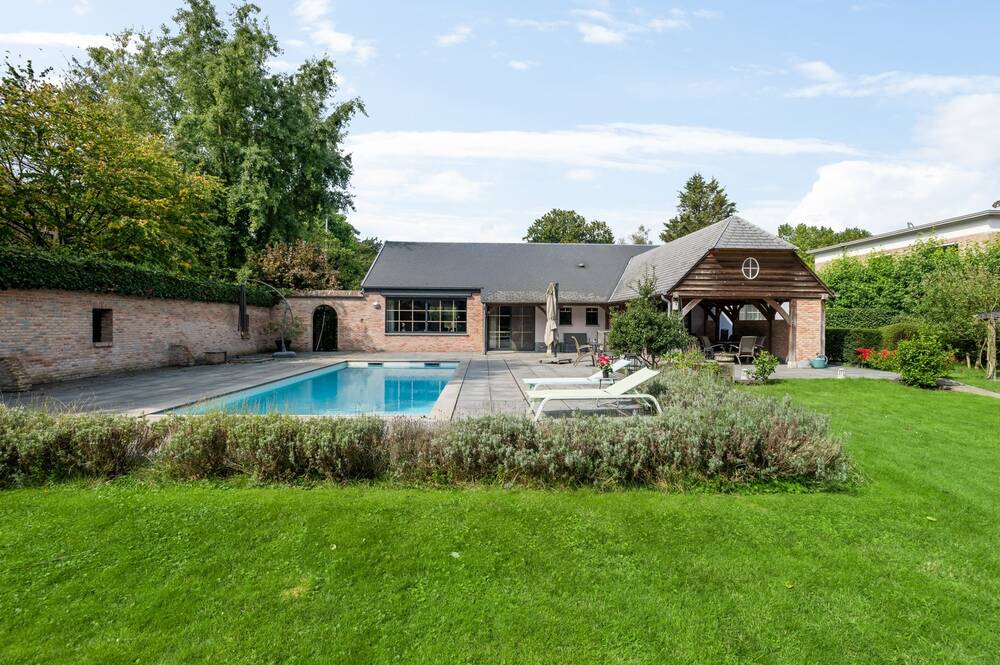 Huis te koop in Brasschaat 2930 899000.00€ 2 slaapkamers 220.00m² - Zoekertje 500993