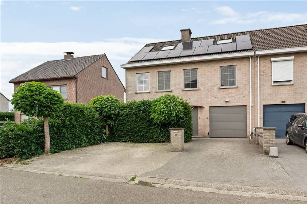 Huis te koop in Oostmalle 2390 575000.00€ 4 slaapkamers 240.00m² - Zoekertje 501589