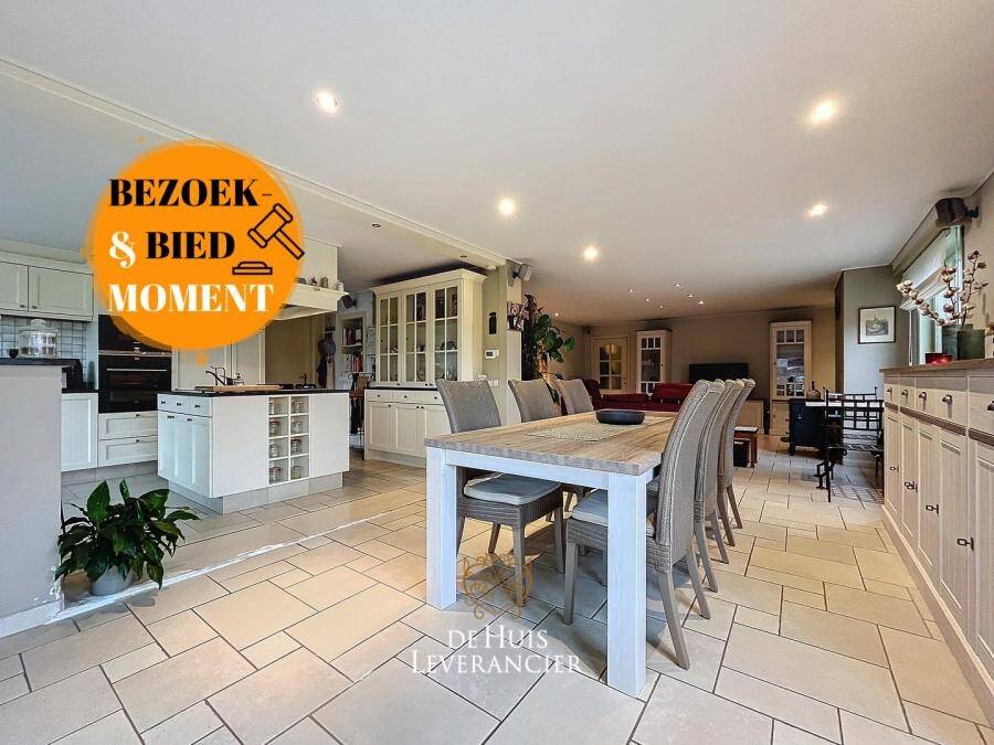 Huis te koop in Kontich 2550 550000.00€ 4 slaapkamers 253.00m² - Zoekertje 500770