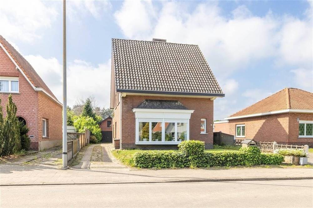 Huis te koop in Herentals 2200 285000.00€ 2 slaapkamers 160.00m² - Zoekertje 500944