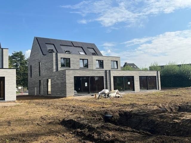 Huis te koop in Sint-Katelijne-Waver 2860 702000.00€ 4 slaapkamers 273.00m² - Zoekertje 501098