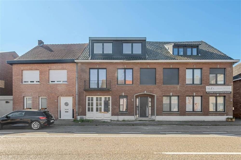 Huis te koop in Mol 2400 248000.00€ 3 slaapkamers m² - Zoekertje 500916