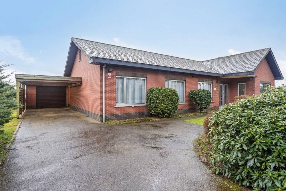 Huis te koop in Kasterlee 2460 348000.00€ 4 slaapkamers 194.00m² - Zoekertje 500731
