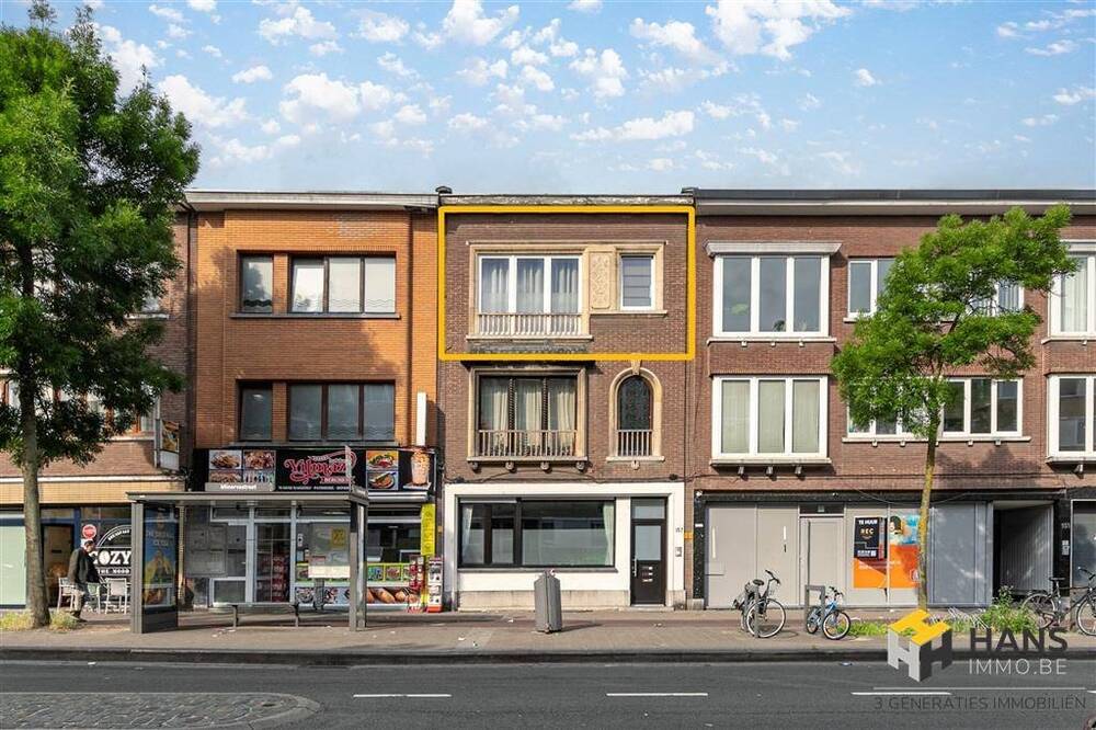 Appartement te koop in Berchem 2600 245000.00€ 2 slaapkamers 77.00m² - Zoekertje 499877
