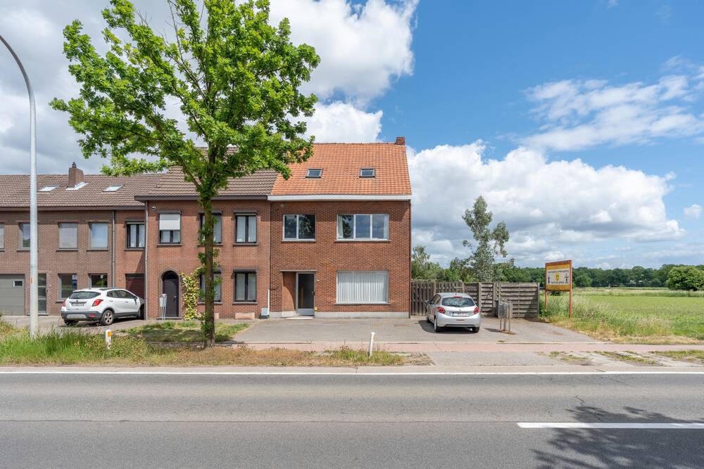 Huis te koop in Merksplas 2330 399000.00€ 6 slaapkamers 230.00m² - Zoekertje 500492