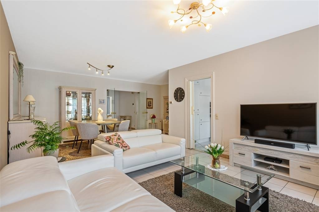Appartement te koop in Borgerhout 2140 289000.00€ 2 slaapkamers 90.00m² - Zoekertje 500202