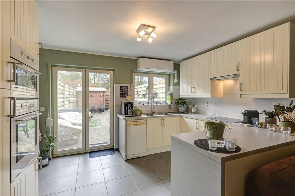 Huis te koop in Lier 2500 329000.00€ 2 slaapkamers 117.00m² - Zoekertje 499273