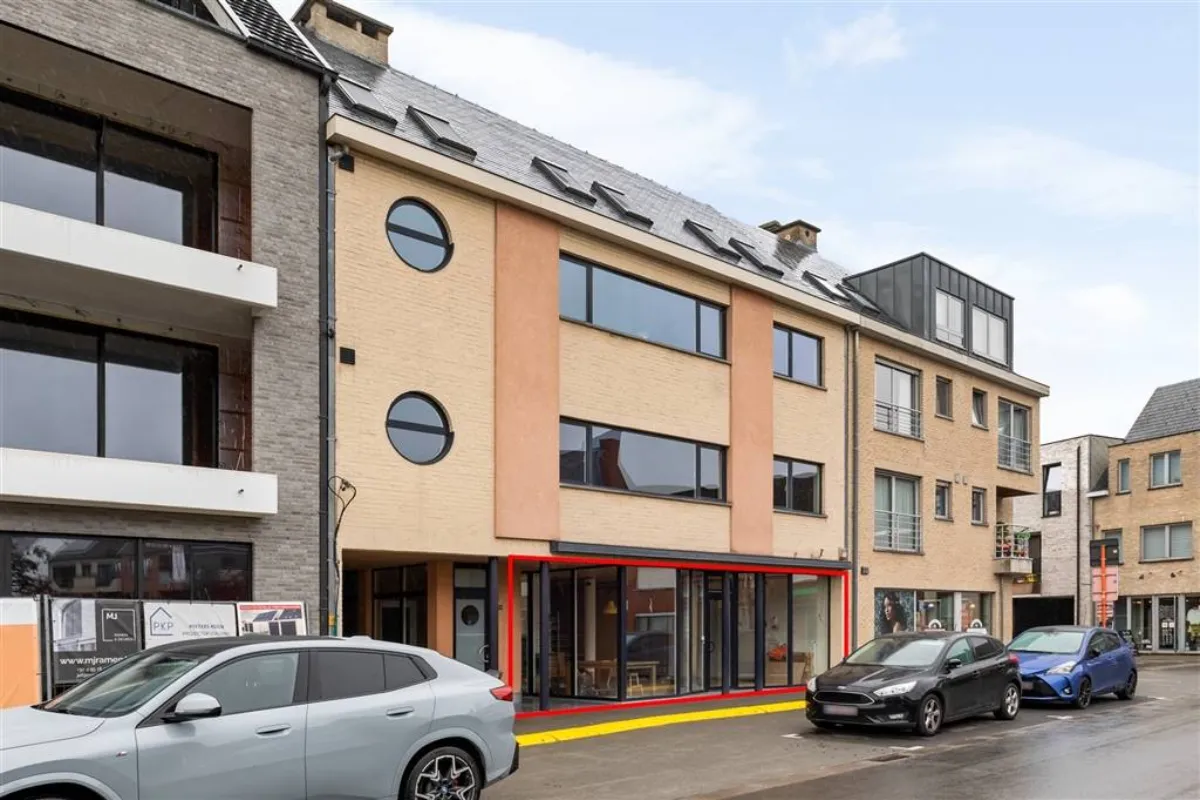 Handelszaak te  koop in Grobbendonk 2280 238000.00€  slaapkamers 112.00m² - Zoekertje 499033