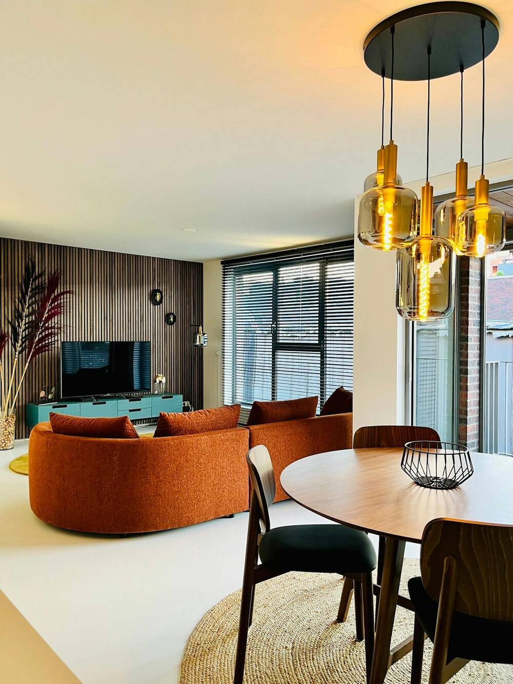 Appartement te huur in Antwerpen 2060 1580.00€ slaapkamers m² - Zoekertje 498595