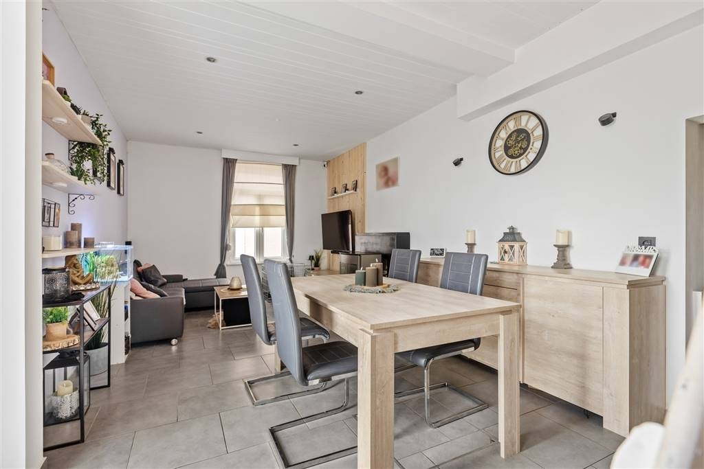 Huis te koop in Niel 2845 289000.00€ 2 slaapkamers 82.00m² - Zoekertje 498696