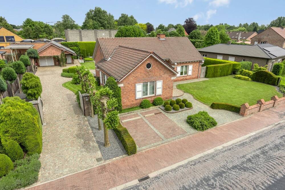 Huis te koop in Balen 2490 549000.00€ 4 slaapkamers 227.00m² - Zoekertje 497751