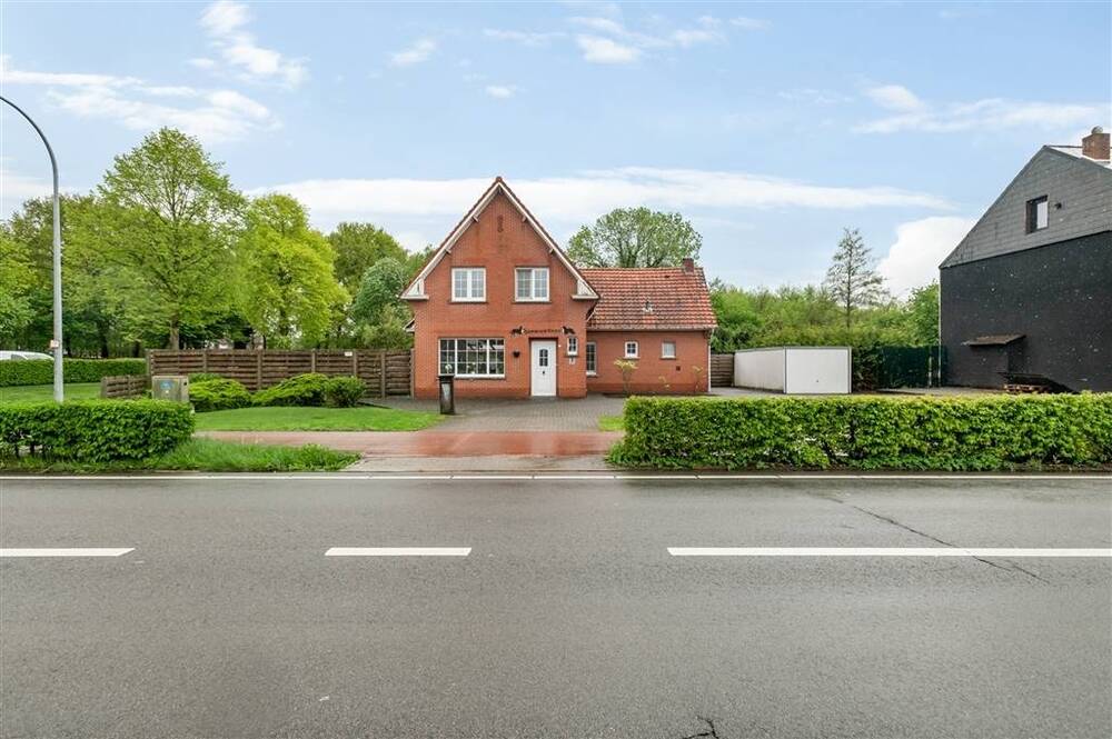 Huis te koop in Retie 2470 385000.00€ 3 slaapkamers 175.00m² - Zoekertje 497990