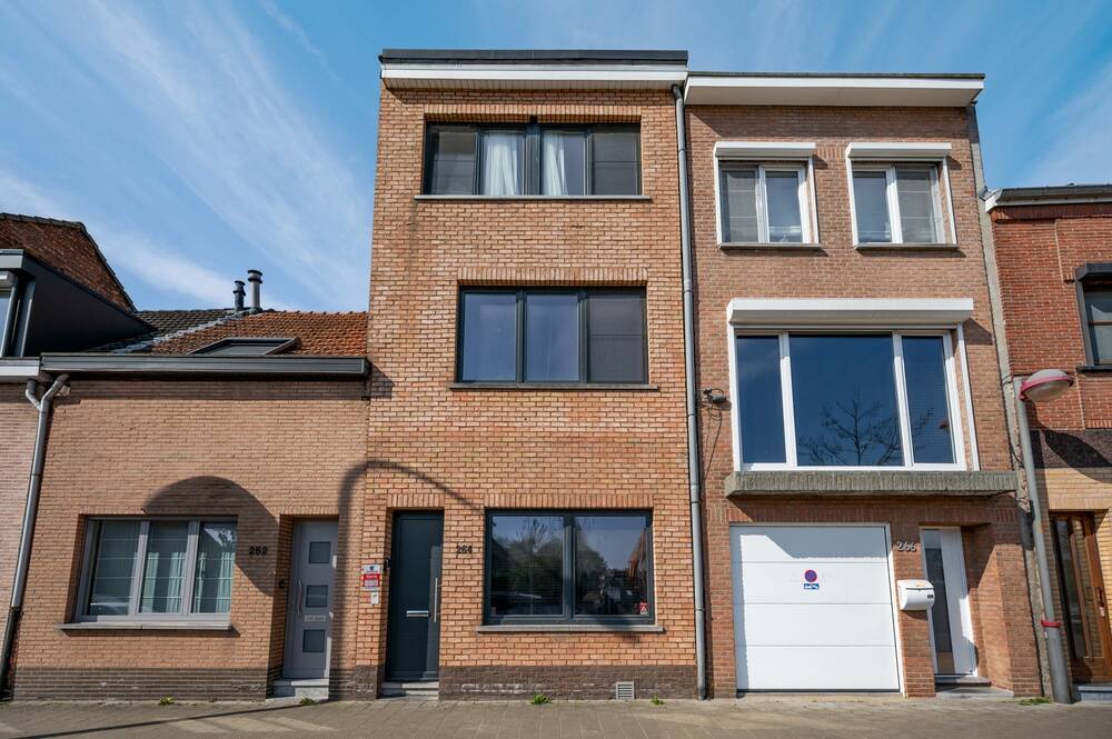 Huis te koop in Merksem 2170 439000.00€ 3 slaapkamers 182.00m² - Zoekertje 497441