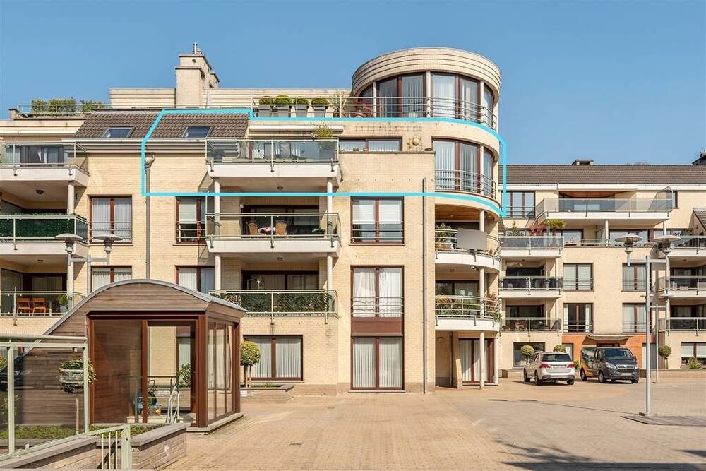 Appartement te koop in Turnhout 2300 429000.00€ 3 slaapkamers 251.00m² - Zoekertje 497739