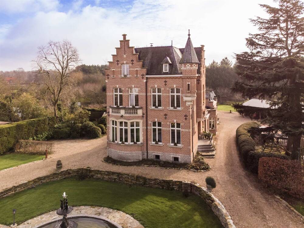 Huis te koop in Sint-Katelijne-Waver 2860 1900000.00€ 8 slaapkamers 660.00m² - Zoekertje 498146