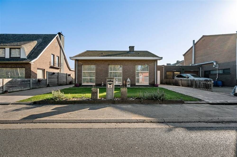 Huis te koop in Kessel 2560 419000.00€ 3 slaapkamers 250.00m² - Zoekertje 498053