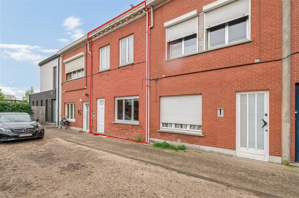 Huis te  koop in Turnhout 2300 185000.00€ 2 slaapkamers 110.00m² - Zoekertje 498004