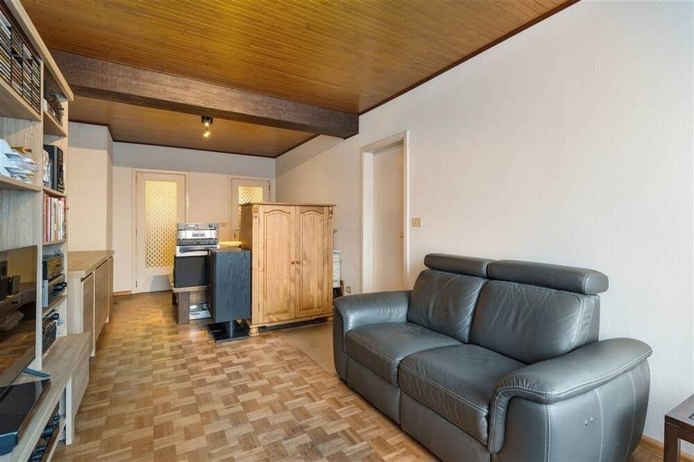 Appartement te  koop in Wilrijk 2610 137500.00€ 1 slaapkamers 55.00m² - Zoekertje 497388