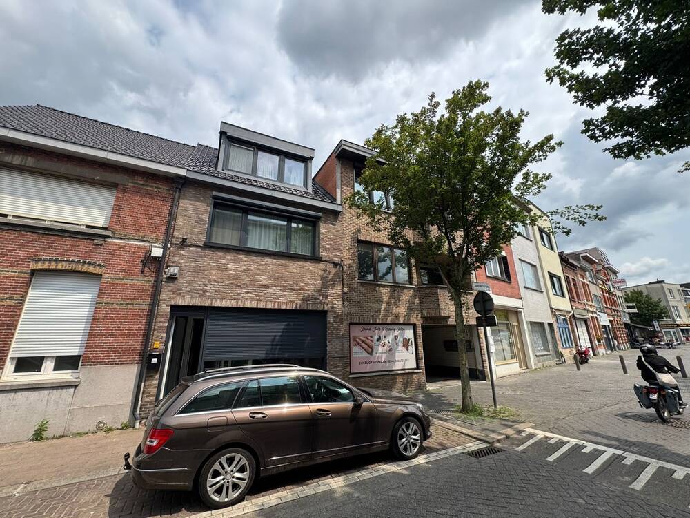 Huis te koop in Merksem 2170 449000.00€ 4 slaapkamers 201.00m² - Zoekertje 497553