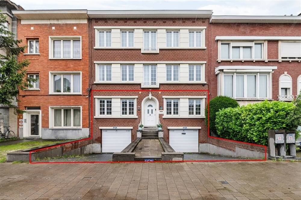 Appartement te koop in Deurne 2100 495000.00€ 3 slaapkamers 160.00m² - Zoekertje 497895