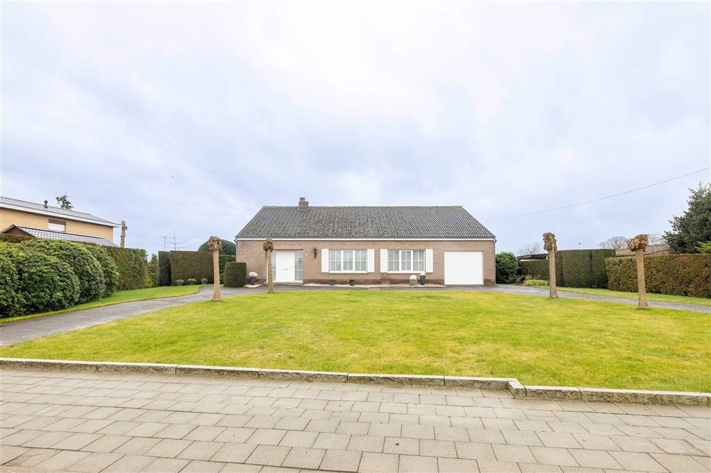 Huis te koop in Geel 2440 425000.00€ 3 slaapkamers 220.00m² - Zoekertje 496400