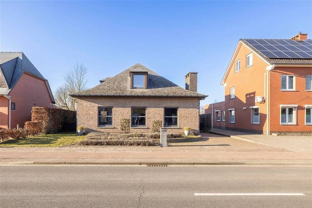 Huis te koop in Geel 2440 469000.00€ 4 slaapkamers 246.00m² - Zoekertje 496748