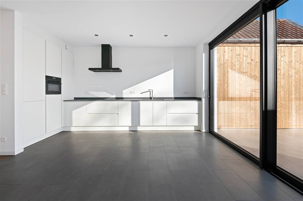 Huis te koop in Brasschaat 2930 599000.00€ 4 slaapkamers 220.00m² - Zoekertje 496844