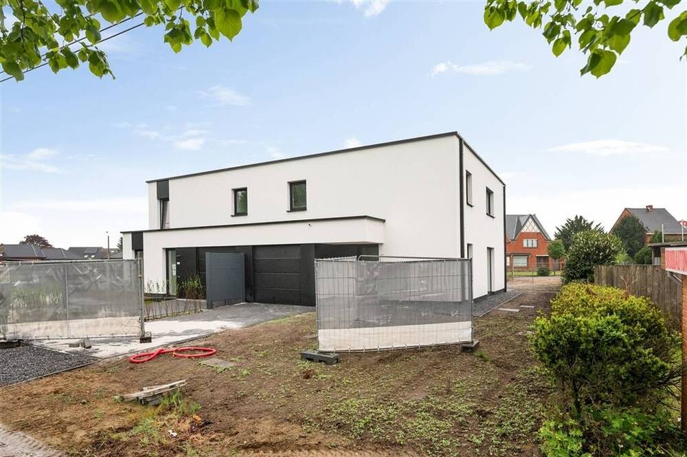 Huis te  koop in Westerlo 2260 440000.00€ 4 slaapkamers 215.00m² - Zoekertje 496722